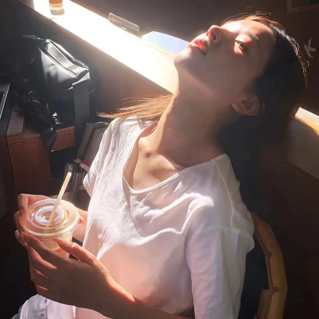 春闺梦里人